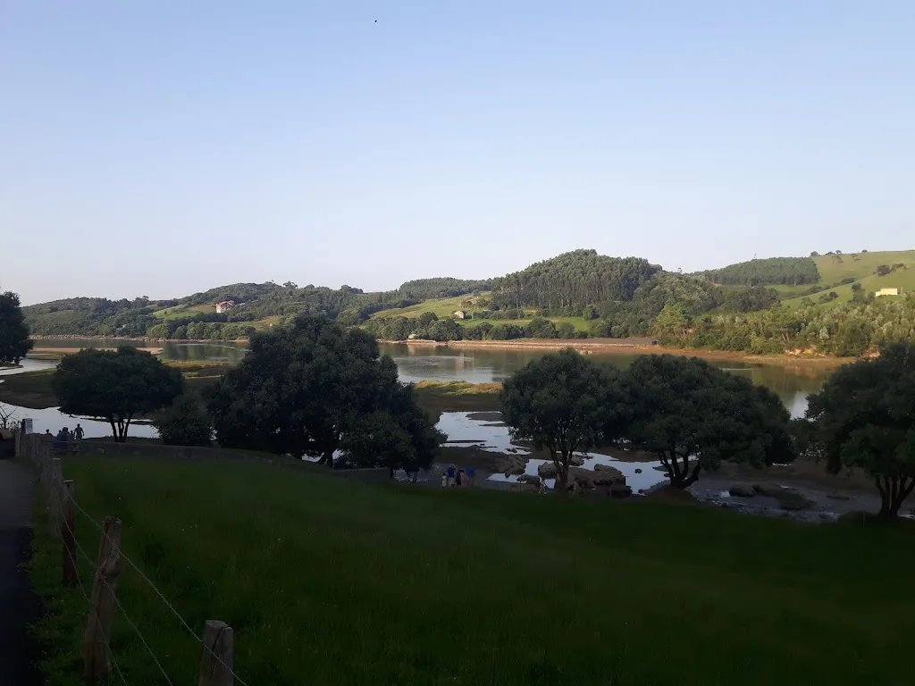 Nuno Coelho Martins_Asador Cueva De Las Brujas_Bareyo_review