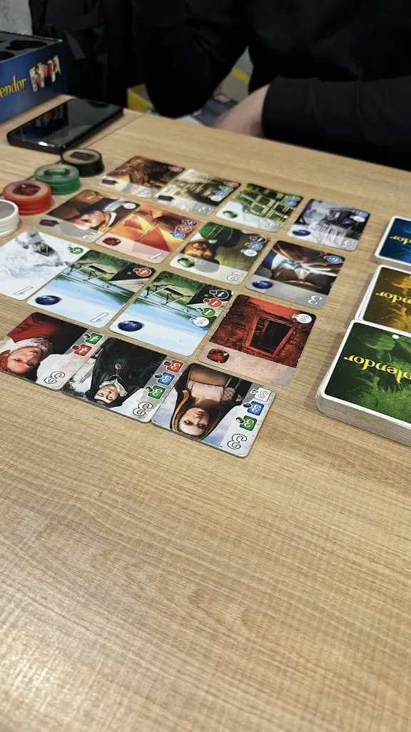 Kateryna Babych_Six Board Game Cafe_Cartes_Bewertung