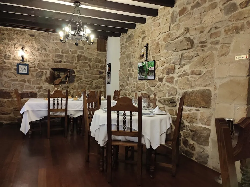 Posada - Restaurante La Punvieja Restaurant in Cabuérniga