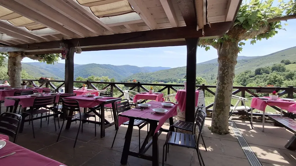 Restaurante La Bolera Restaurant in Cabuérniga