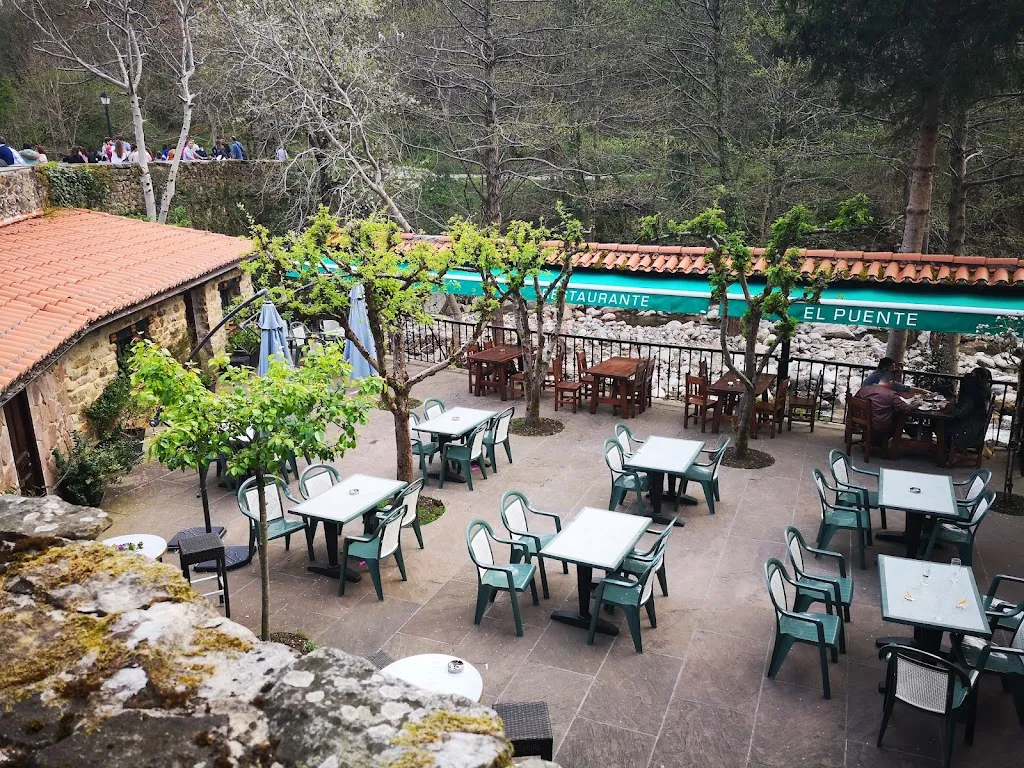 Restaurante El Puente_Cabuérniga_slider_image_1