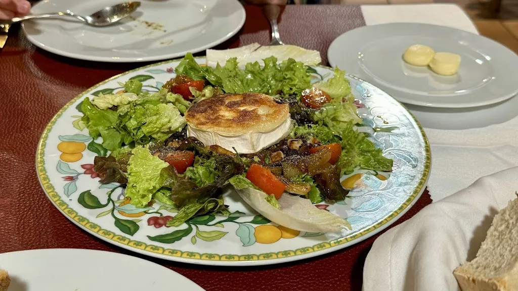 Universal Exports_Vicente Campo Restaurante_Camaleño_review