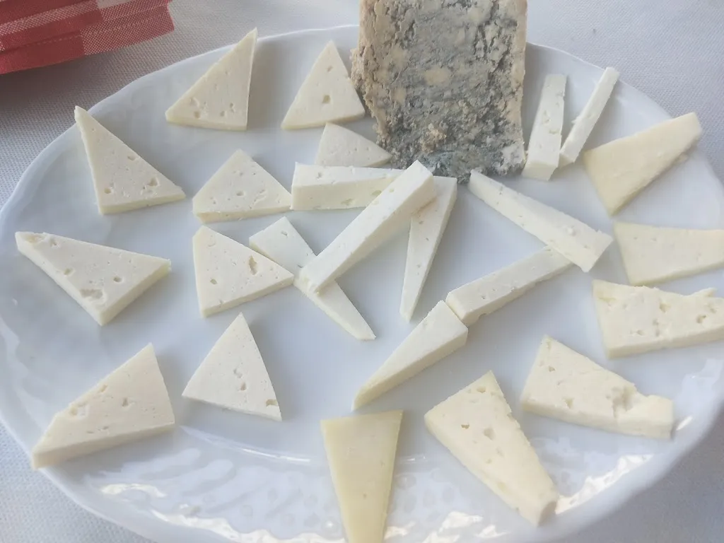 Menu_Restaurante El Bodegón_Camaleño_image_9