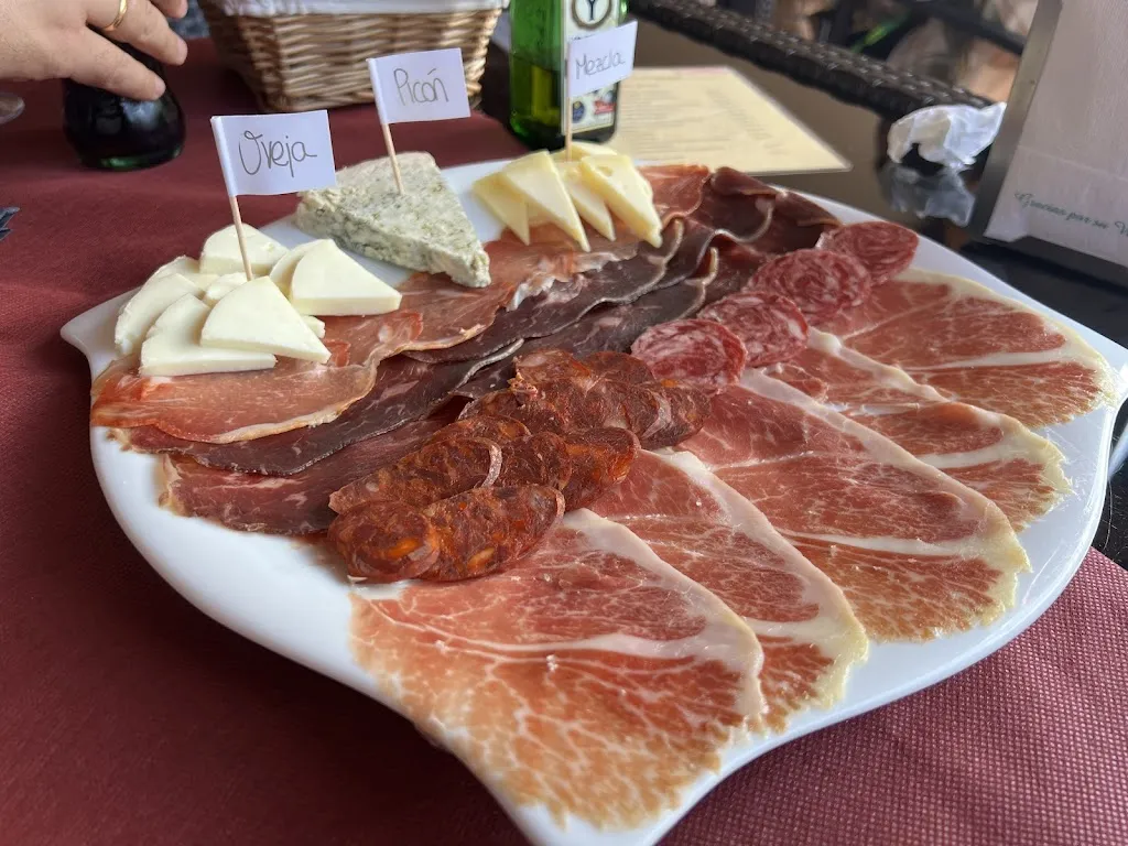 Quesos y Cosas_Camaleño_slider_image_3