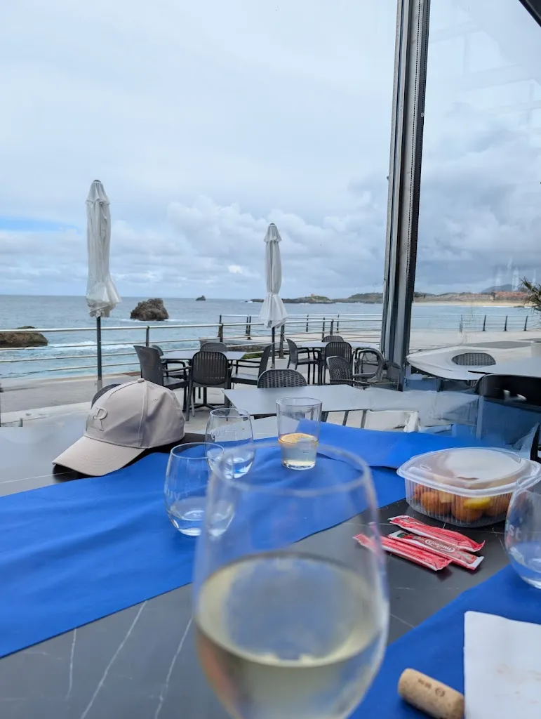 James Davis_Astuy Restaurante_Arnuero_recensione