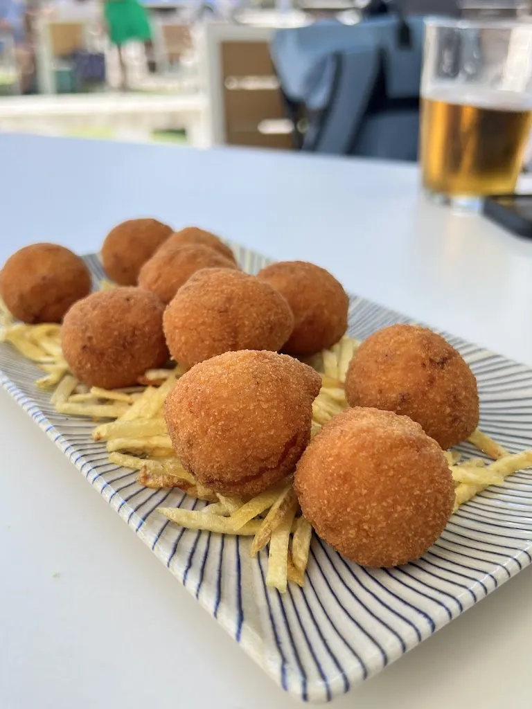 Julia Malakhivska_Isla Playa - LQ Isla_Arnuero_recensione