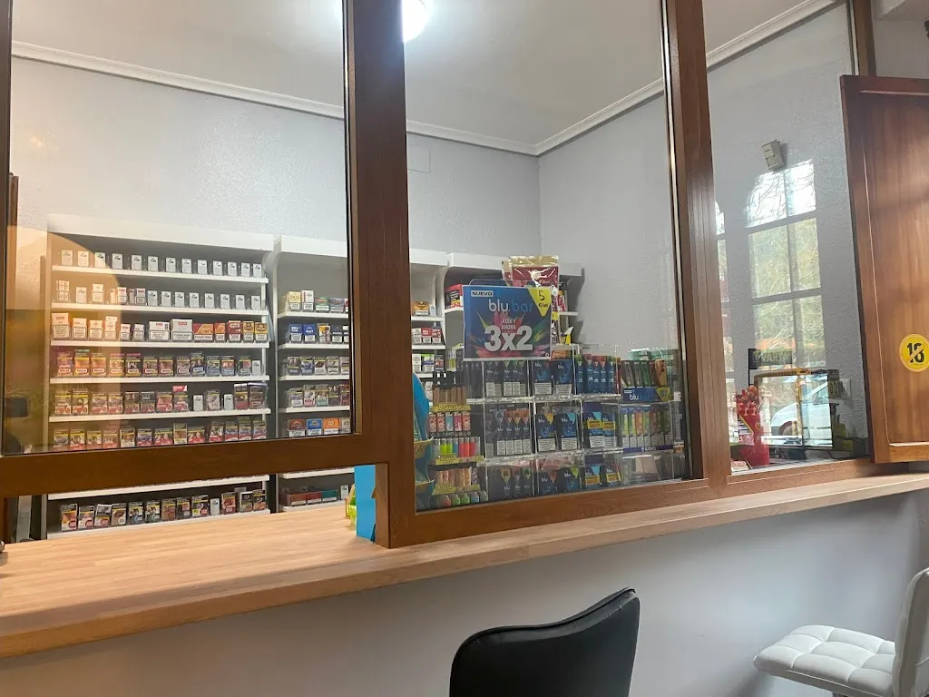 La taberna de MOISES-ESTANCO-BAR-CAFETERIA-PANADERIA-CBD_Arnuero_slider_image_2