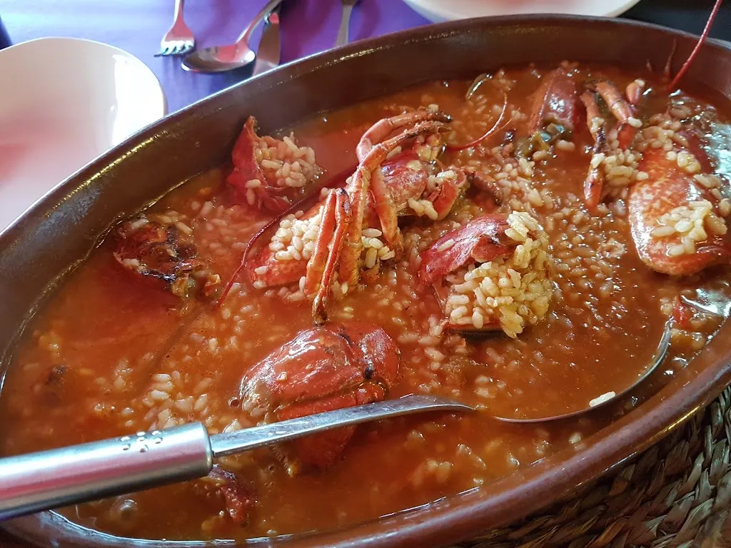 Sergio González_Posada de Isla_Arnuero_review