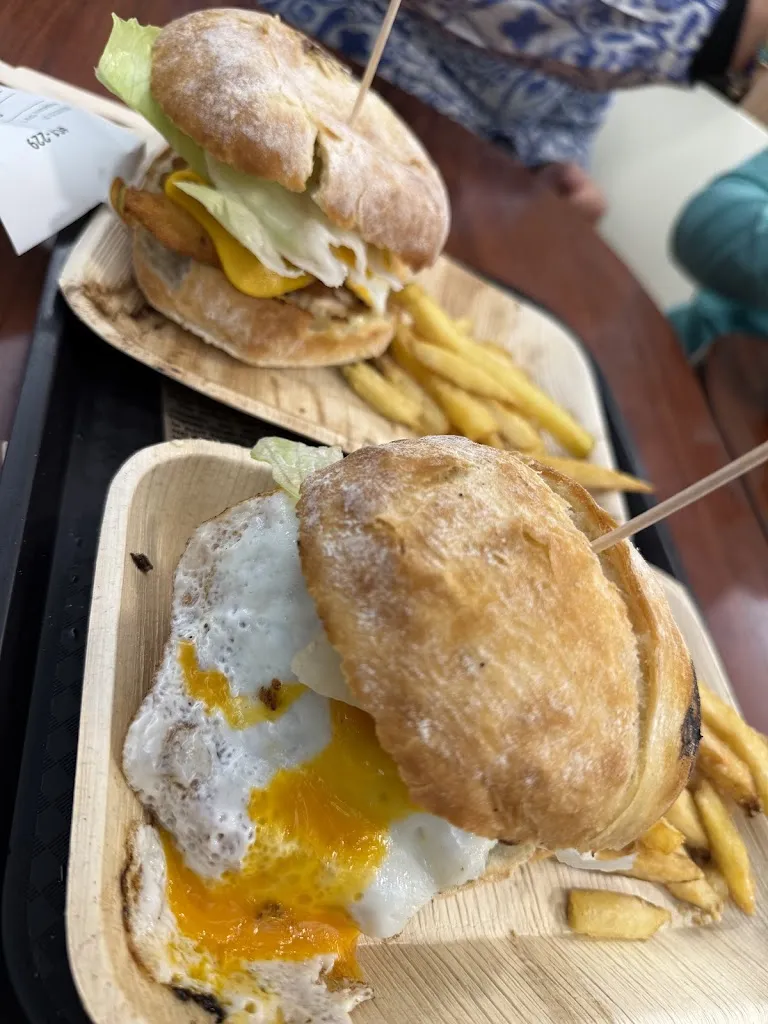 mulay tawalu_Cocobar Isla_Arnuero_review