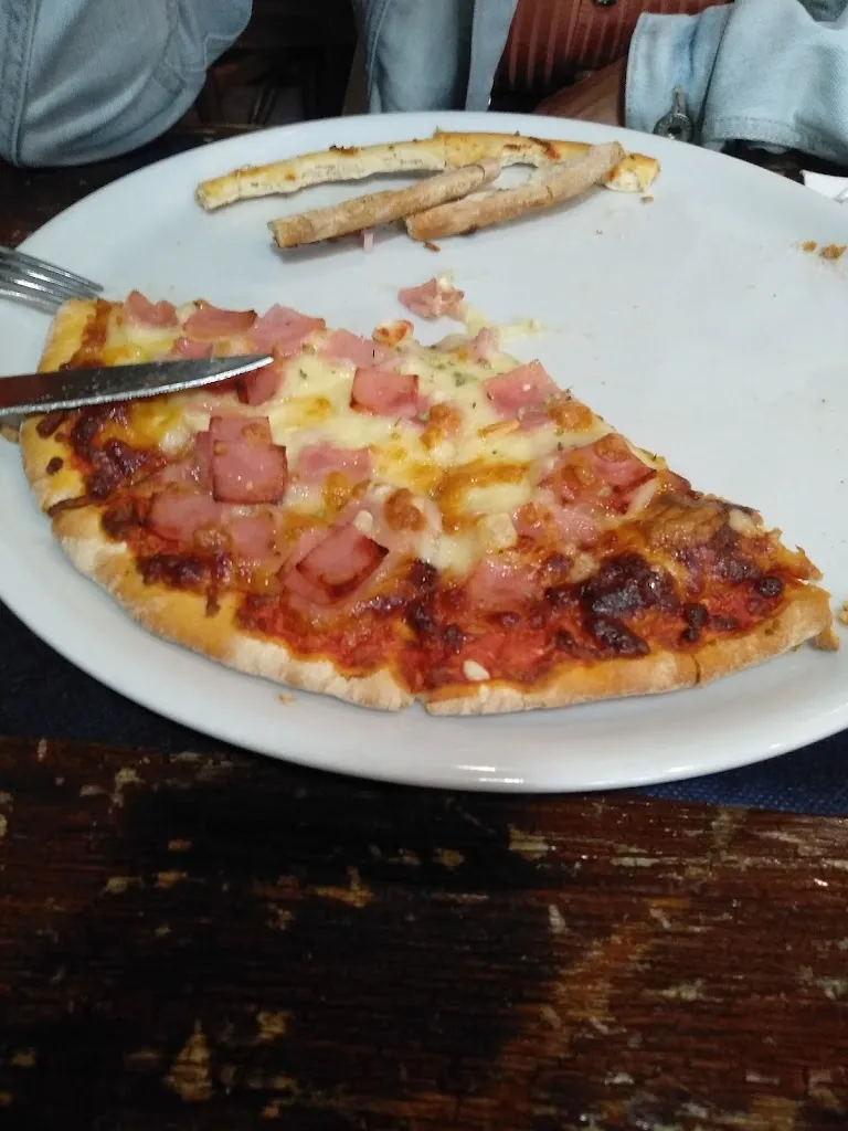 Pizzeria Isla Italy_Arnuero_slider_image_3