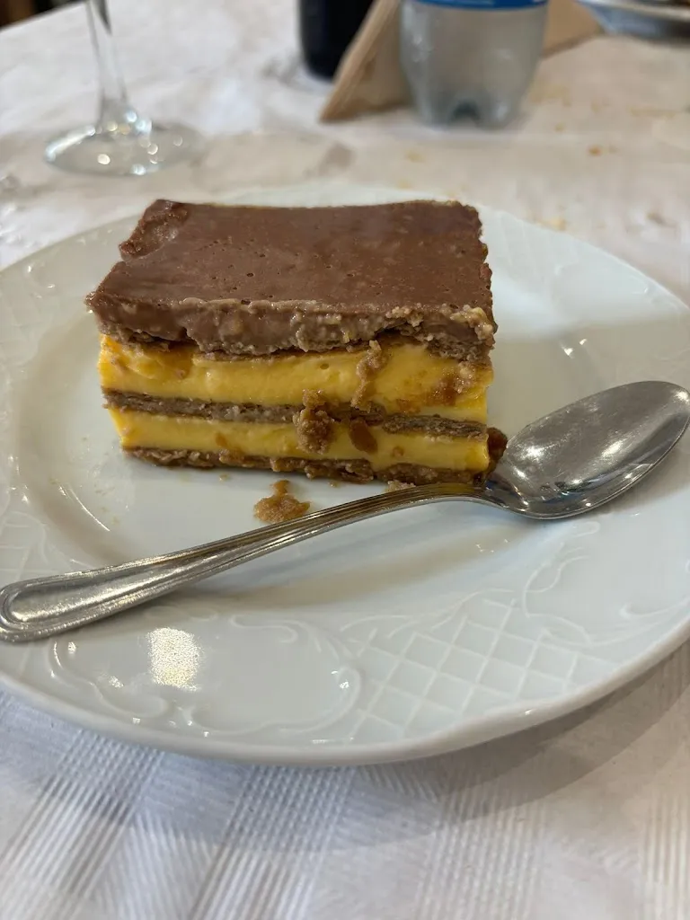 Mario Lugo_Restaurante Bar Hoyuela_Corvera de Toranzo_review