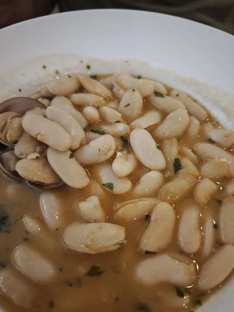 Paula Xifra_La Corbata_Corvera de Toranzo_review