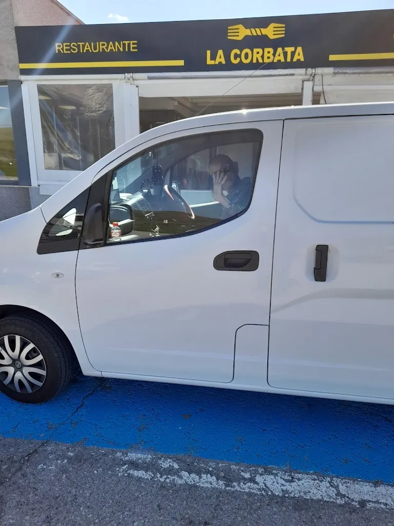 Geoffrey Schofield_Restaurante La Corbata Fombellida_Campoo de Enmedio_recensione