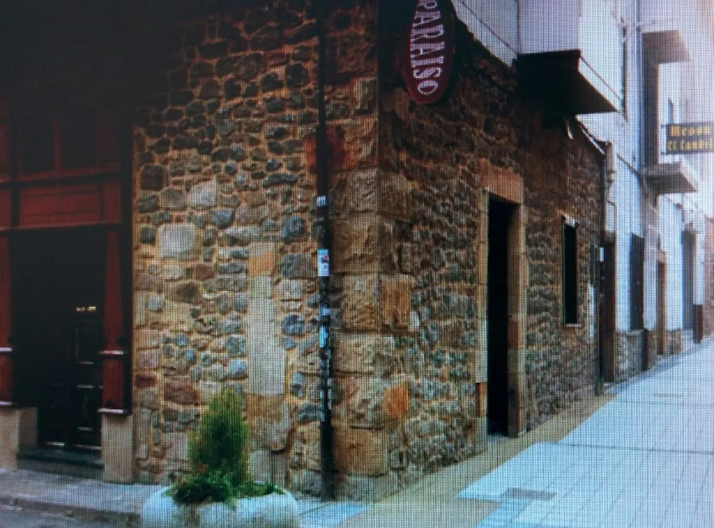 Bar Paraíso restaurant in Campoo de Enmedio