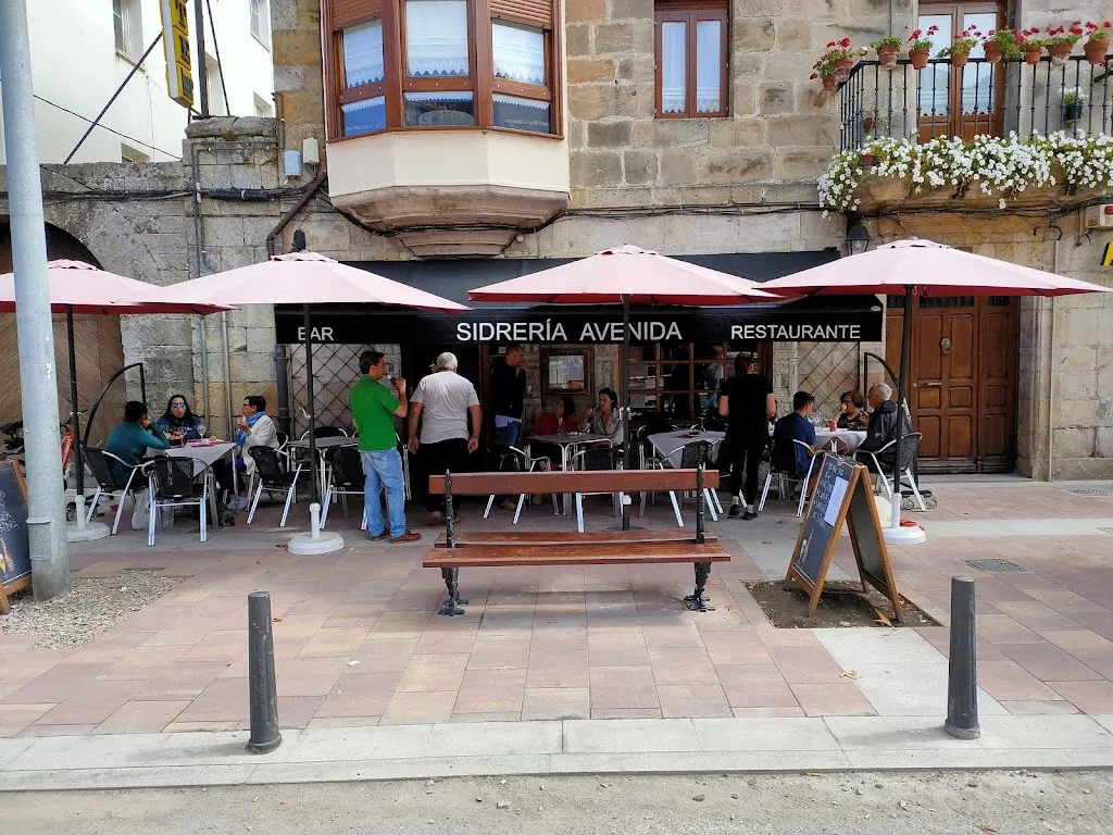 Restaurante Avenida ristorante a Campoo de Enmedio