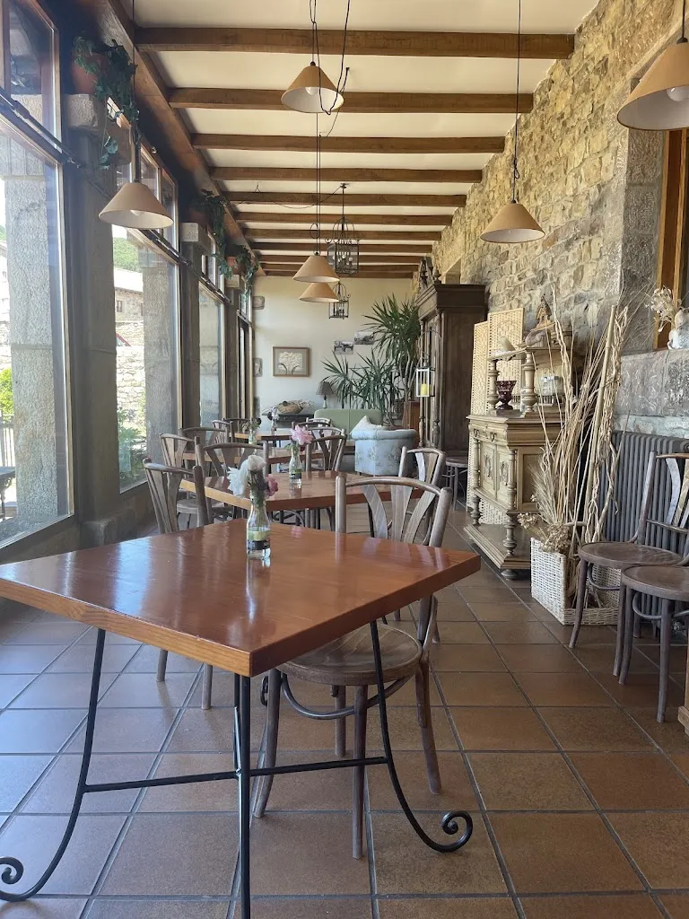 Estibaliz Salado_Bar- Restaurante-Posada Los Carabeos_Campoo de Enmedio_review