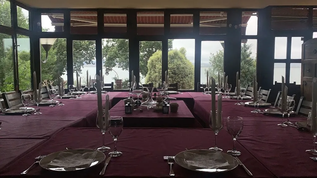 El Puerto de la Población restaurant in Campoo de Enmedio