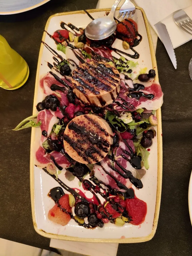 Taberna La Maroma_Comillas_slider_image_3