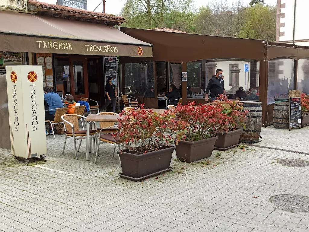 Taberna Sidrería Trescaños_Comillas_slider_image_1