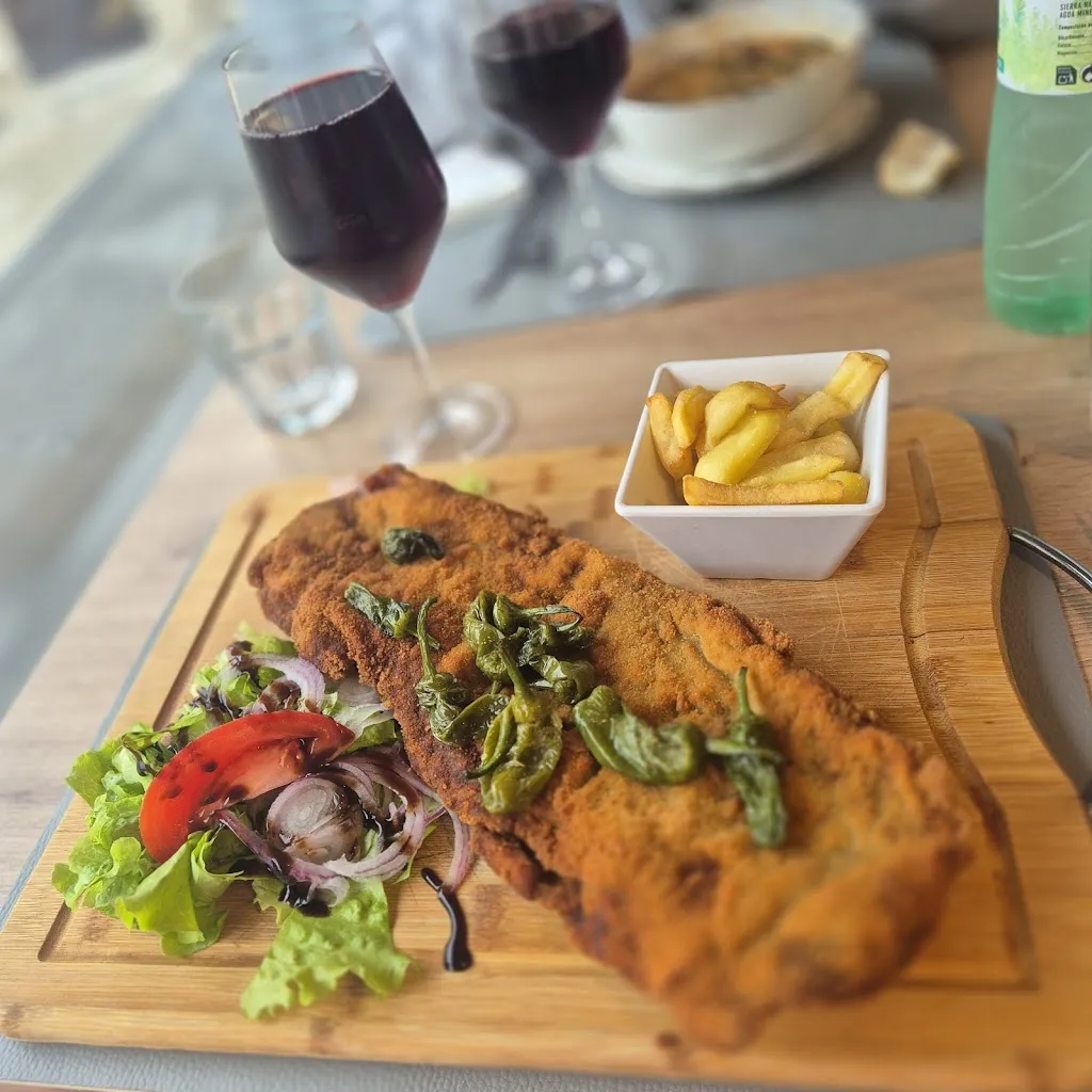 Restaurante Cafetería Los Castaños_Comillas_slider_image_2