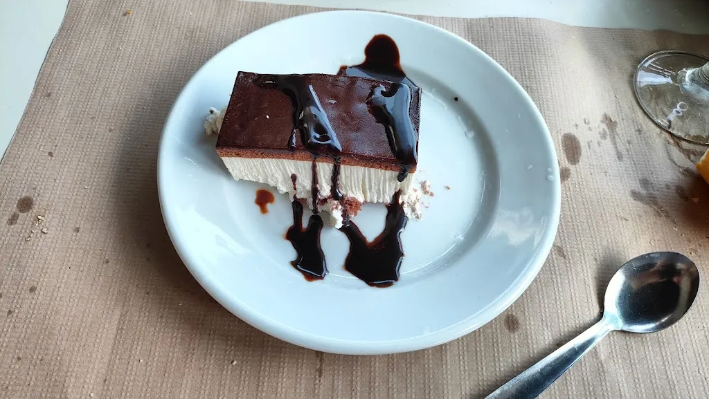 Menu_Restaurante La Perla Negra_Comillas_image_7