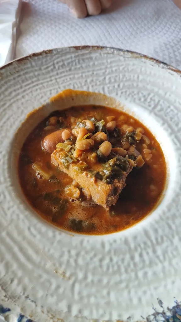 Iris Valenciano_Restaurante El Galeón De Rubarcena_Comillas_recensione