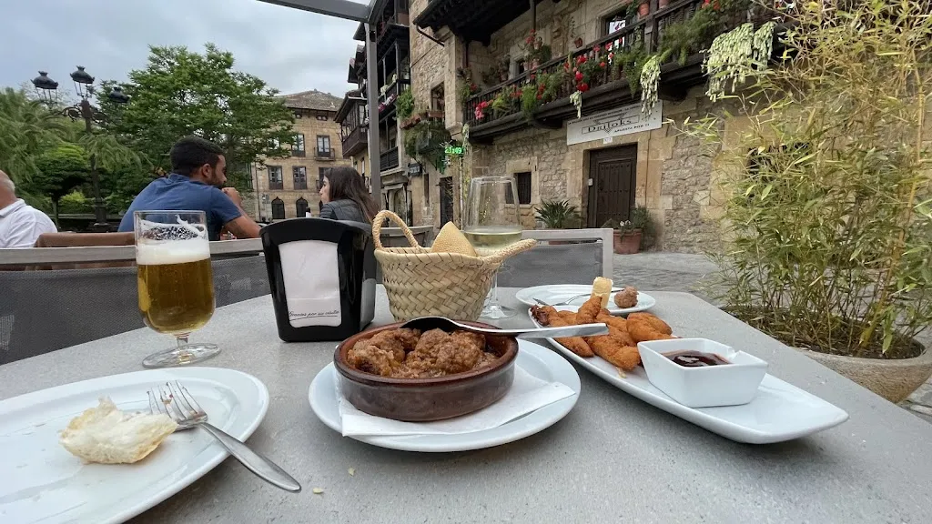 Ton Line_TABERNA LA BOLERA - Bar de picoteo - COMILLAS_Comillas_review