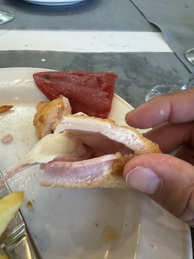 Smith Bernabe_Area Adelma_Entrambasaguas_review