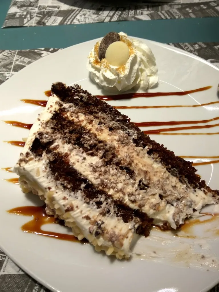 Menu_Un 8 de Abril_Corrales de Buelna Los_image_7