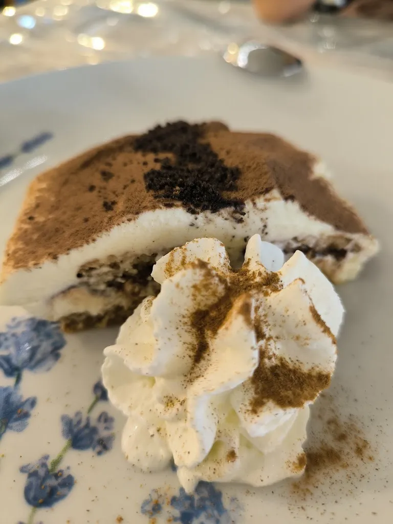 Juan García_Un 8 de Abril_Corrales de Buelna Los_review