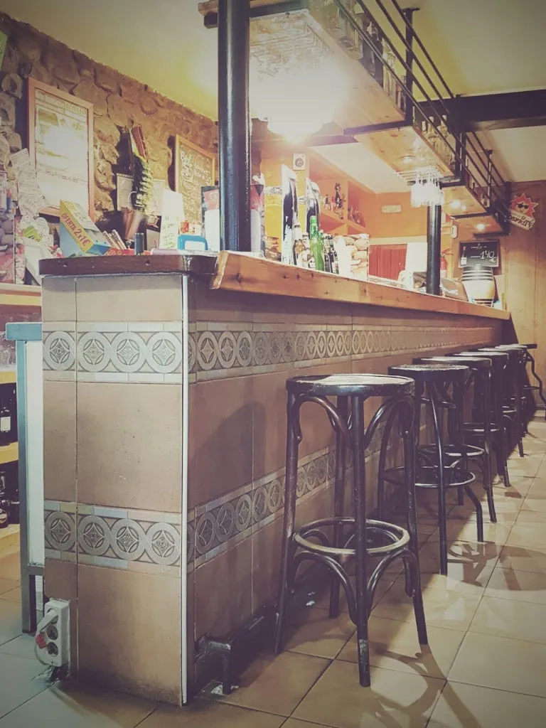 Bar Casa Carmen restaurant in Corrales de Buelna Los