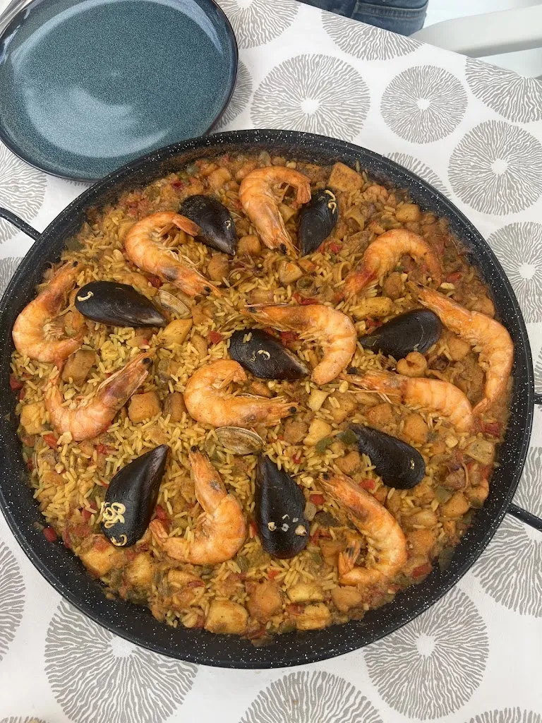 Salomé de las Cuevas Mier_Bodega La Ponderosa (Bar Furia)_Corrales de Buelna Los_recensione