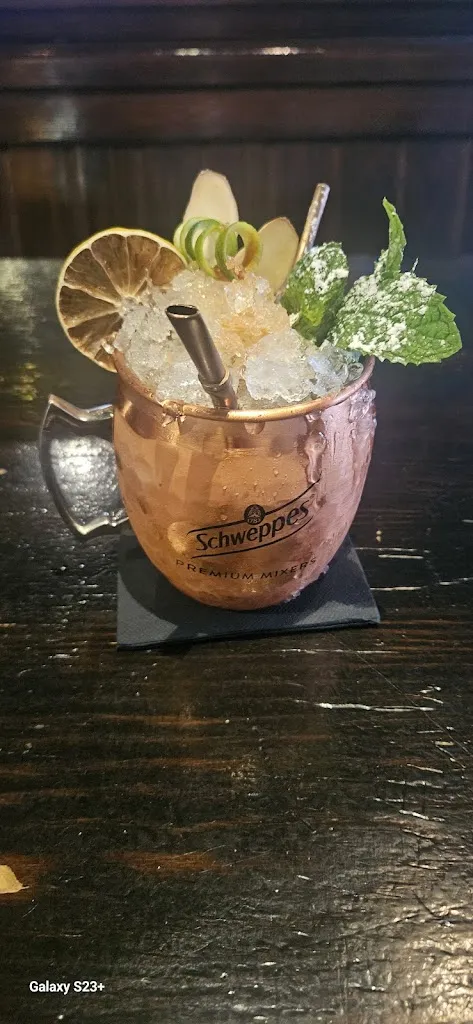 Veronica Nica_Alquimia Tavern_Corrales de Buelna Los_review