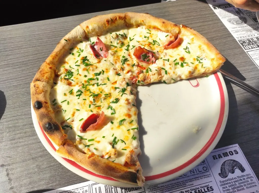 Marina Anda_Pizzería Chipolino_Corrales de Buelna Los_review