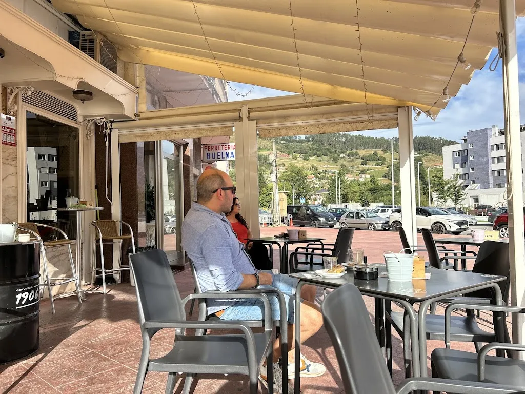 Minipunk Arias_Babel Bar Corrales_Corrales de Buelna Los_review