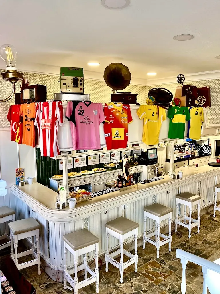 Babel Bar Corrales ristorante a Corrales de Buelna Los