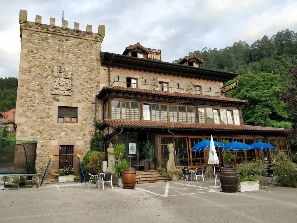 Fernando Odriozola_Posada El Manjón_Corrales de Buelna Los_recensione