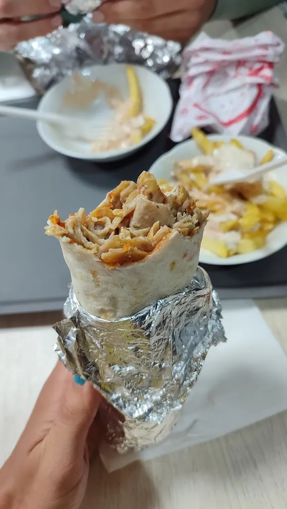 Menu_KEBAP ISTANBUL_Corrales de Buelna Los_image_7