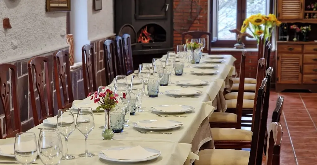 La Posada Del Santuario restaurant in Hermandad de Campoo de Suso