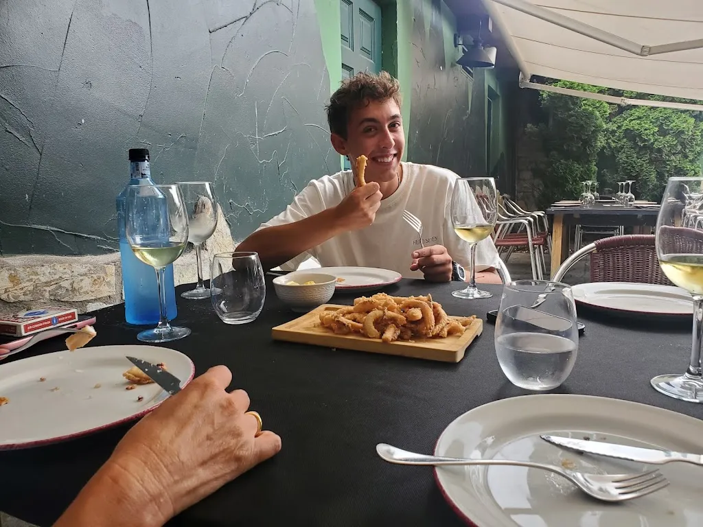 Paul Lyons_Aurren_Liendo_review