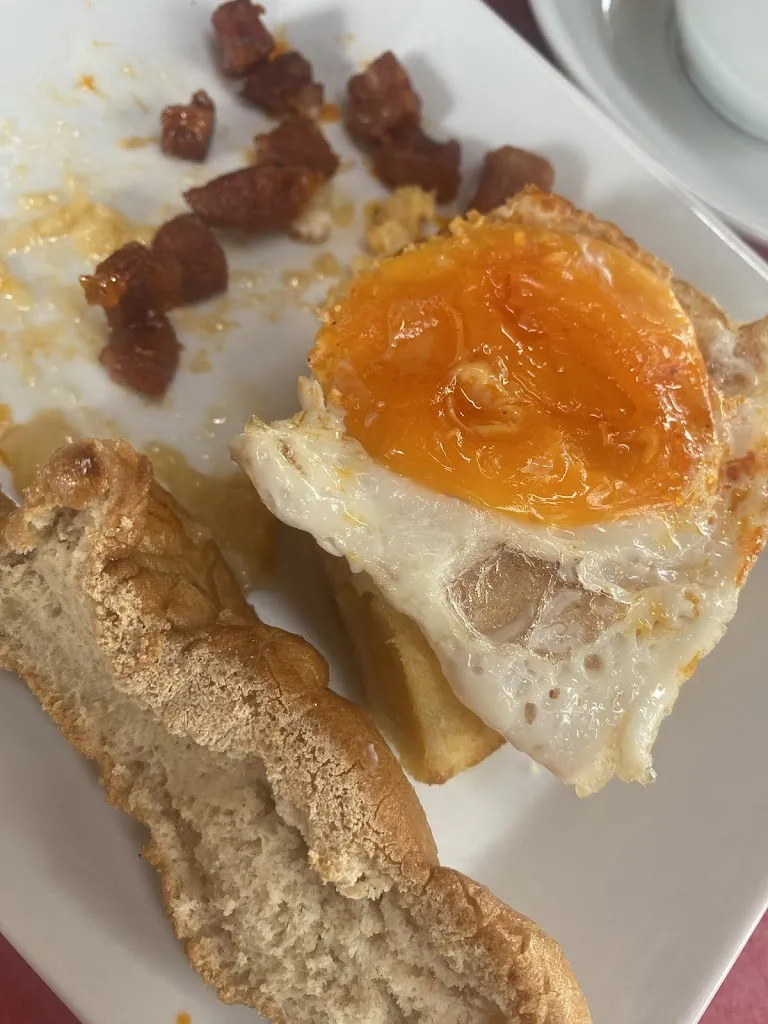 Angel González_Bar Trenti_Guriezo_review