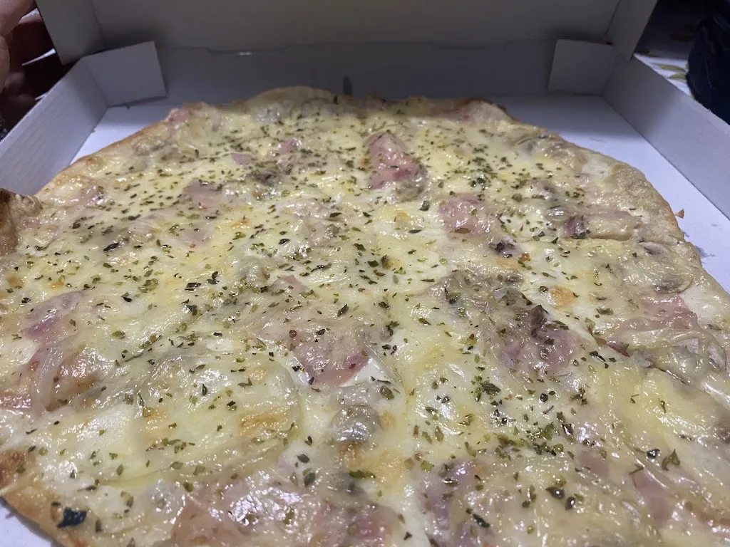 Pili AF_Pizzería la Botika_Elche de la Sierra_review