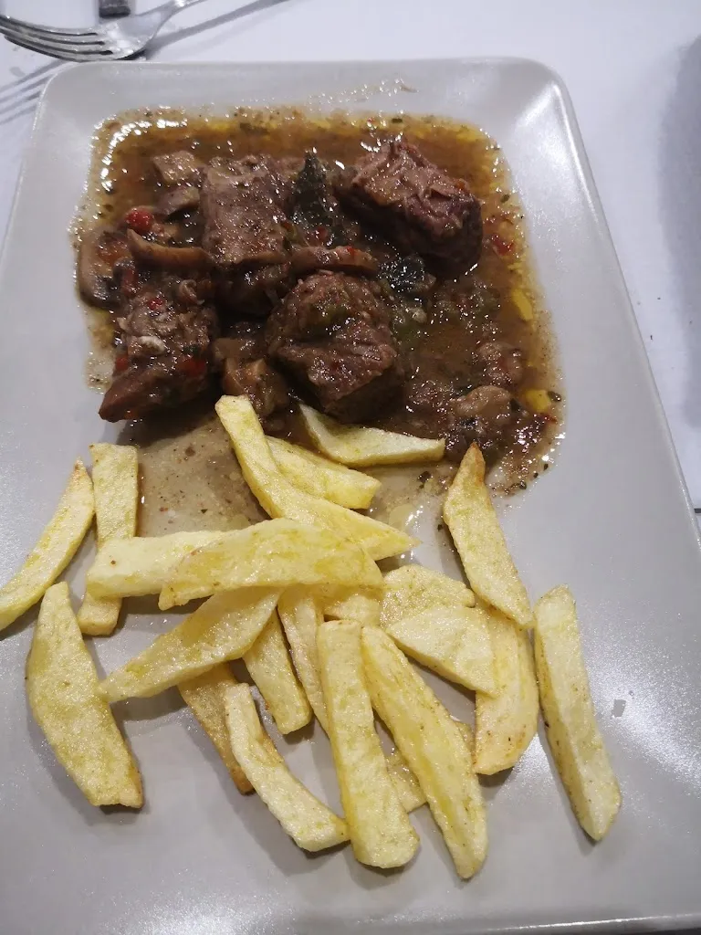 Menu_Bar & Cafetería Gurugú_Mataporquera_immagine_9