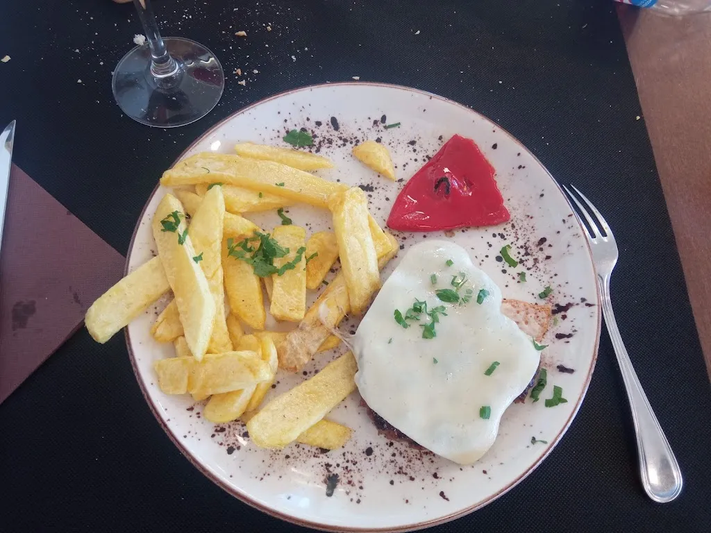 Menu_Gasolinera Avia_Mataporquera_image_1