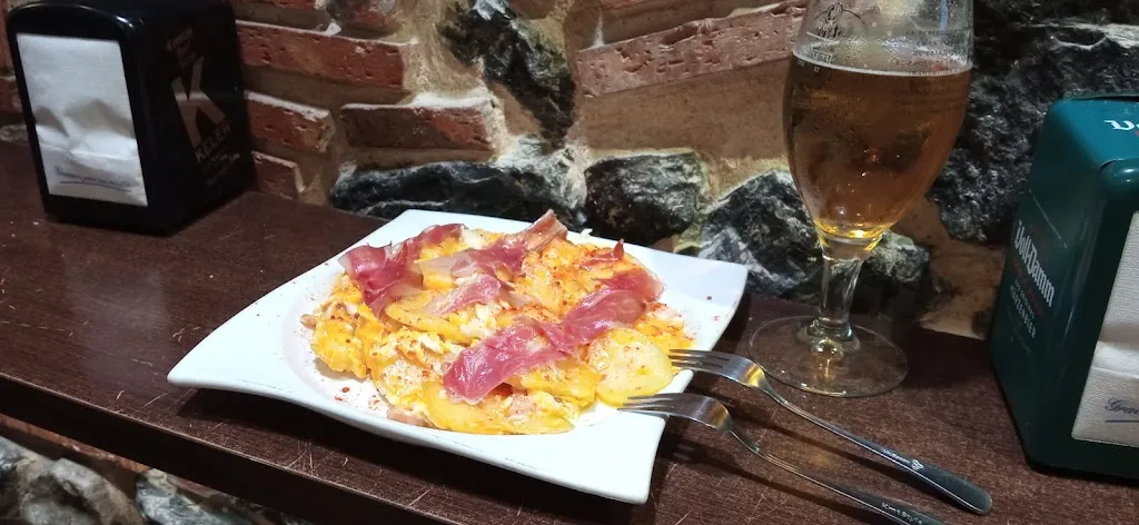 Javier Tximeno_Bar Archanda_Castro-Urdiales_review