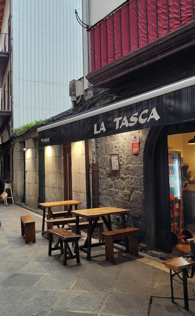 Bar la Tasca_Castro-Urdiales_slider_image_1