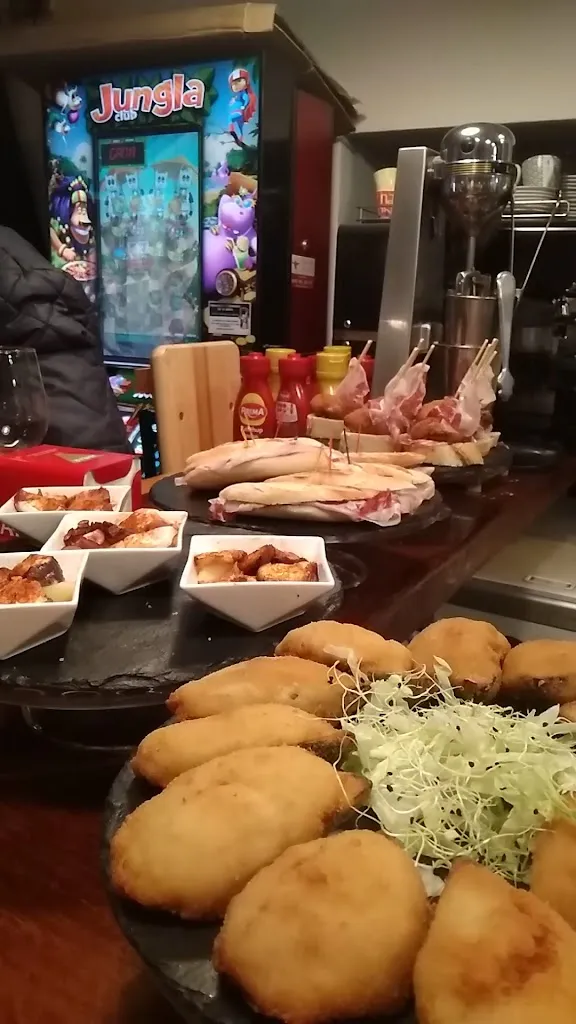 Bar la Tasca_Castro-Urdiales_slider_image_2