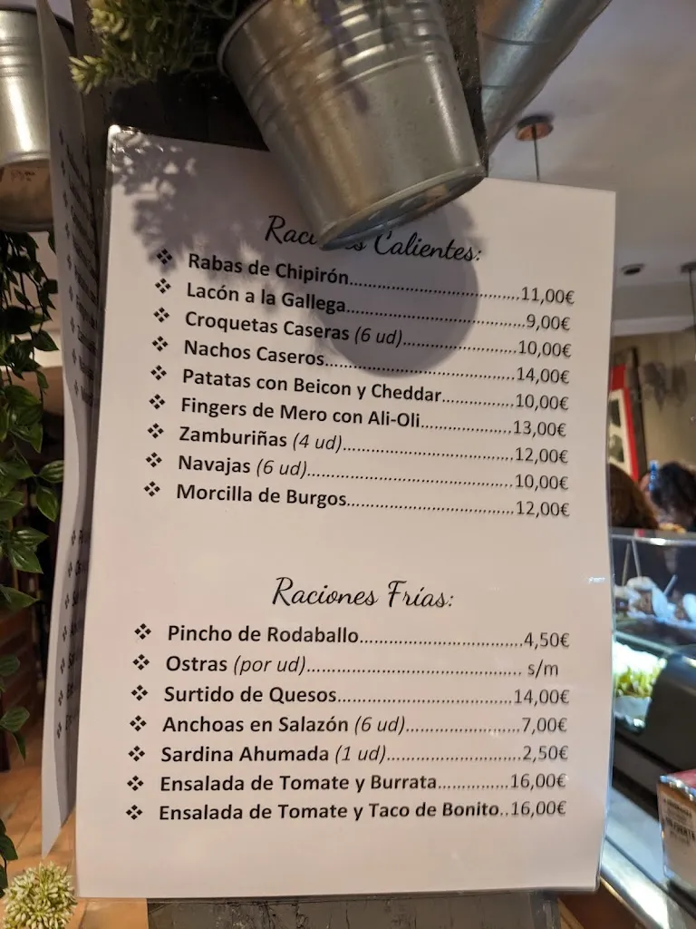 Menu_Bar Sukara_Castro-Urdiales_image_3