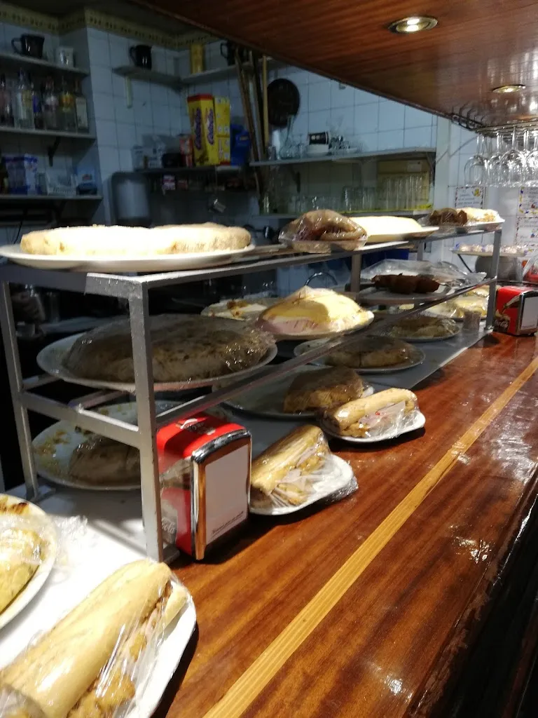 Café Bar La Plaza_Castro-Urdiales_slider_image_1