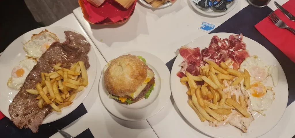 Jesús Manuel Ferrer Jaro_La Revancha_Castro-Urdiales_review